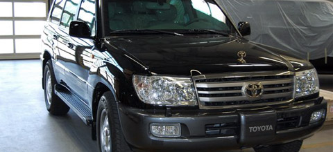 Armored Toyota Land Cruiser 100 by TRASCO