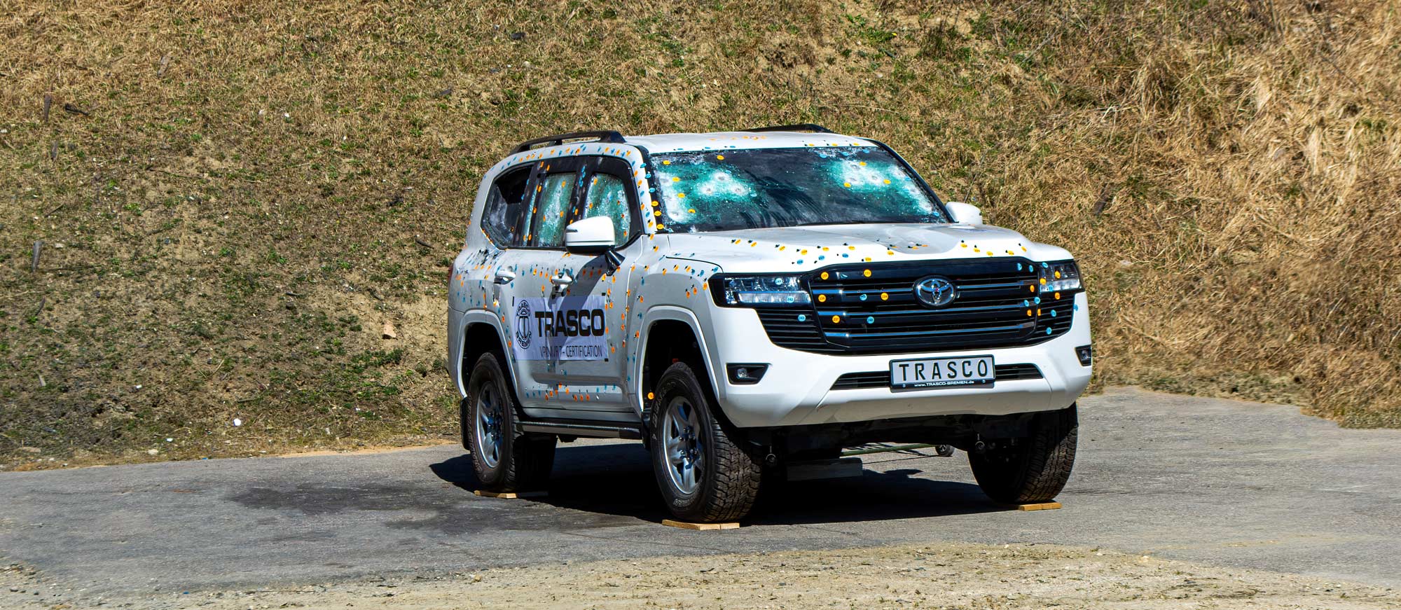 Toyota Land Cruiser 300 blindé, certifié comme véhicule complet au niveau de protection VR7