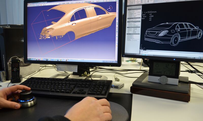 Concepteur TRASCO travaillant sous CATIA V5 sur une carrosserie de véhicule