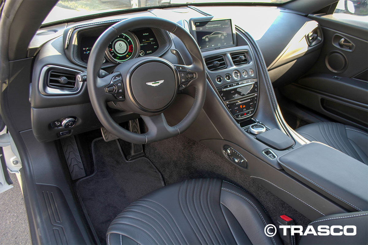 Gepanzerter Aston Martin DB11 von TRASCO: Cockpit