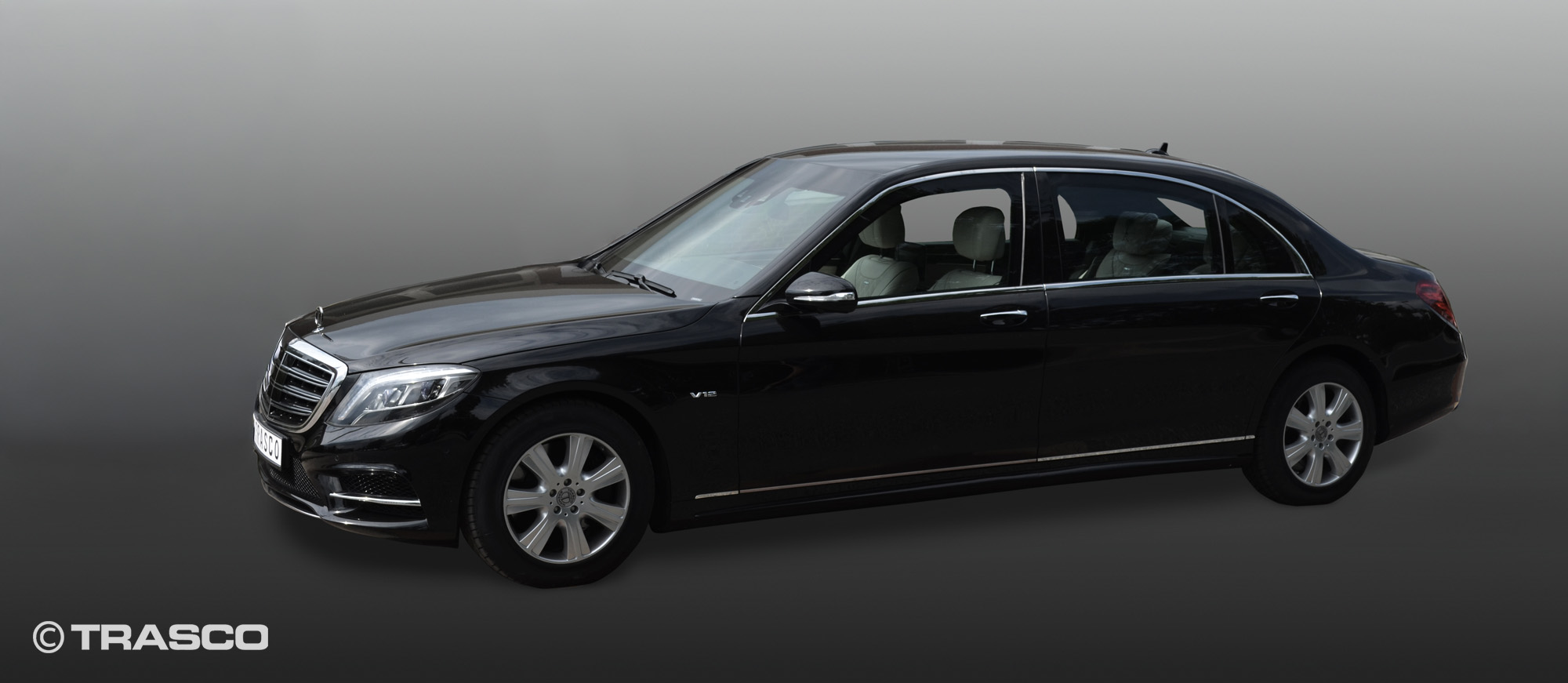 Подовжений лімузин із підвищеним дахом, на базі Mercedes-Benz S 600 L