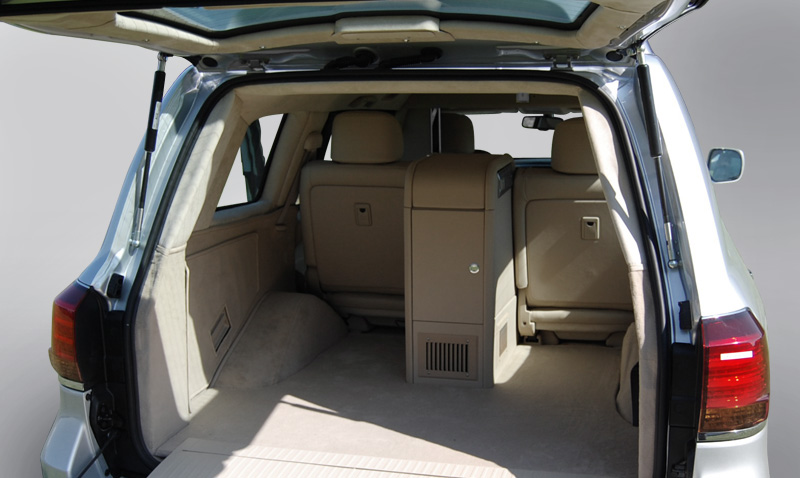 Lexus LX à empattement allongé, blindé par TRASCO, espace de chargement