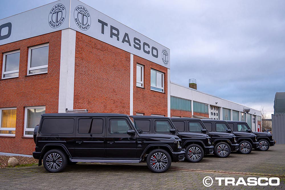 Armored SUVs based on the Mercedes-Benz G-Class in front of the TRASCO plant in Bremen