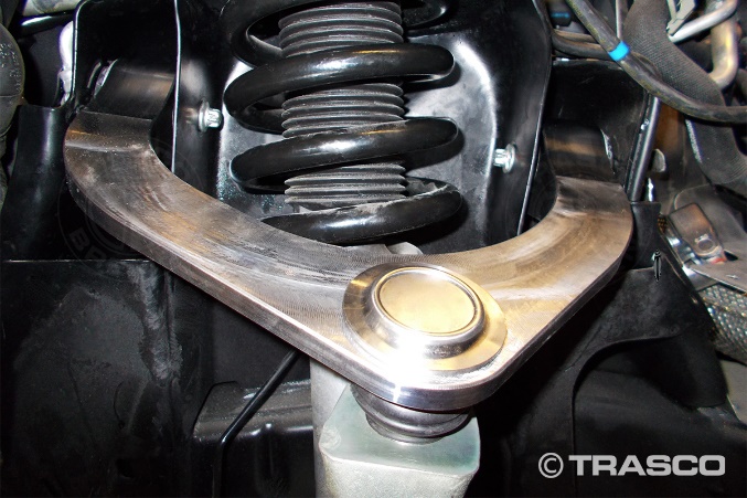 Suspension upgrades of the TRASCO VIP SUV XXLong based on the Mercedes-Benz G-Class