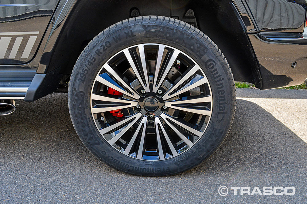 SUV blindé sur base du Mercedes-Benz G 63 AMG : freins haute performance derrière la jante renforcée