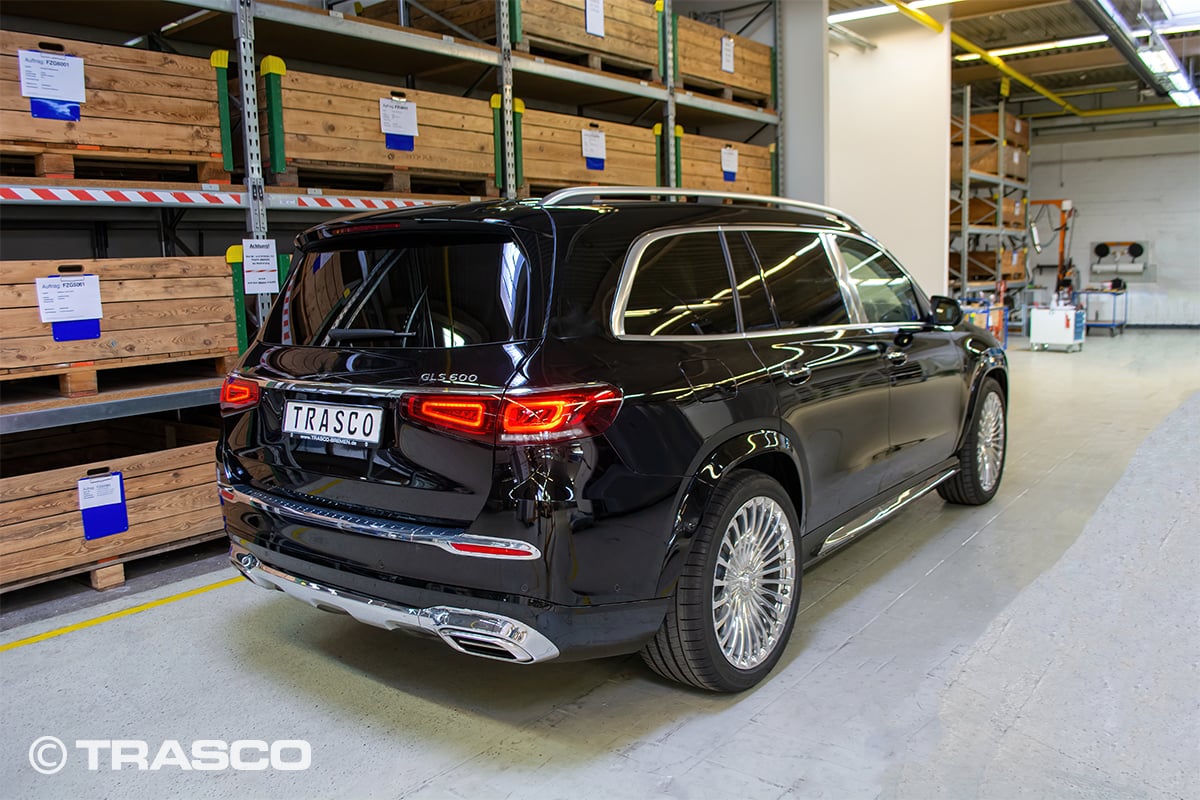 SUV blindé sur base du Mercedes-Benz GLS 600 Maybach, vue latérale