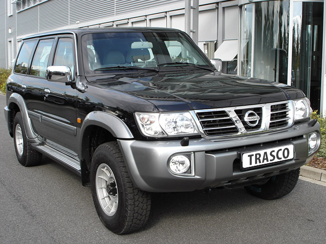 Nissan Patrol Peacekeeper blindé par TRASCO, vue de trois quarts avant