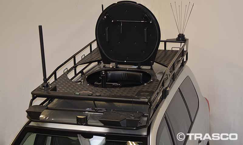 Gepanzerter Toyota Land Cruiser Special Forces von TRASCO: drehbarer gepanzerter Dachturm