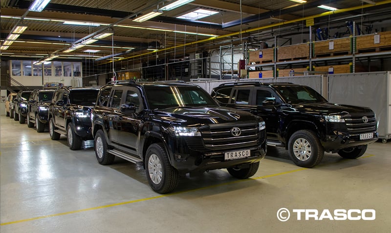 Броньований позашляховик Toyota Land Cruiser 300 GX із правим кермом, клас захисту VR7 (раніше B6)